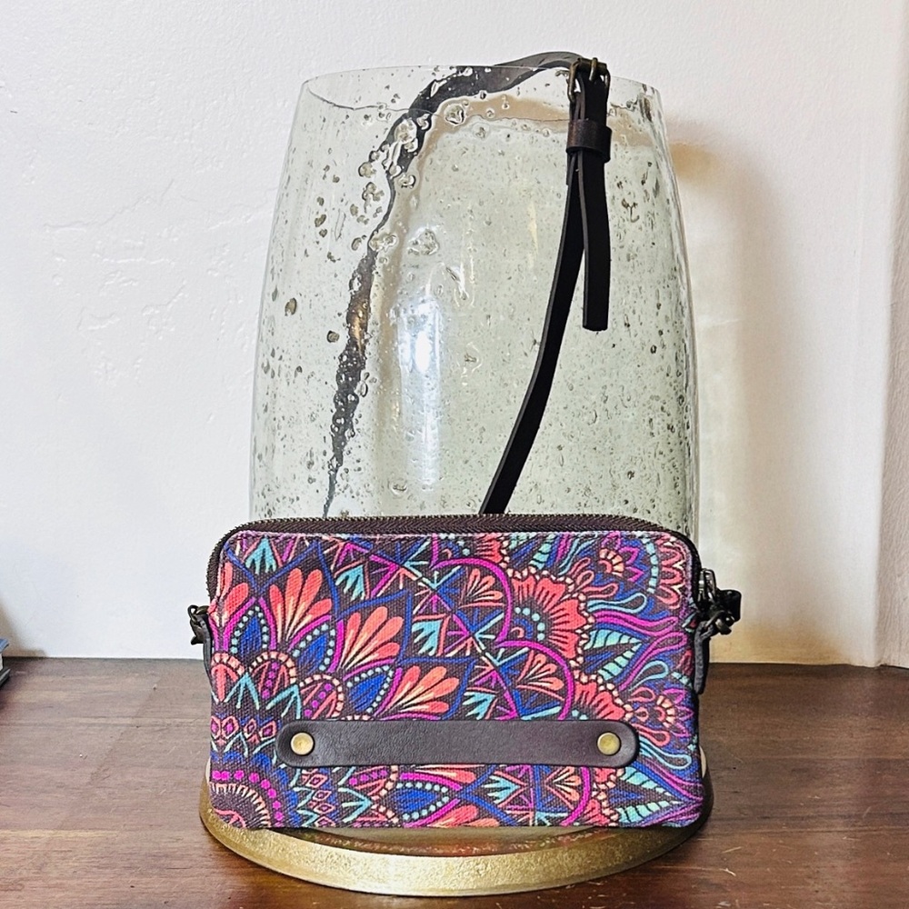 VIDA Crossbody Bag featuring Unique Collaborations with Artists ⭐️NWOT⭐️